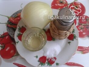 ingredienty-dlya-lukovogo-salata-2225842-2455250