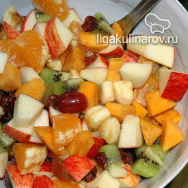 legkiy-fruktovyy-salat-2214989