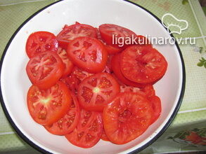 narezat-tomaty-2207553-8379297