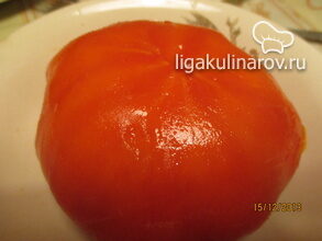 s-pomidor-snyat-kojuru-2112739-9410067