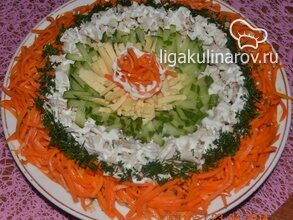 ukrasit-salat-ukropom-2192852-4541759